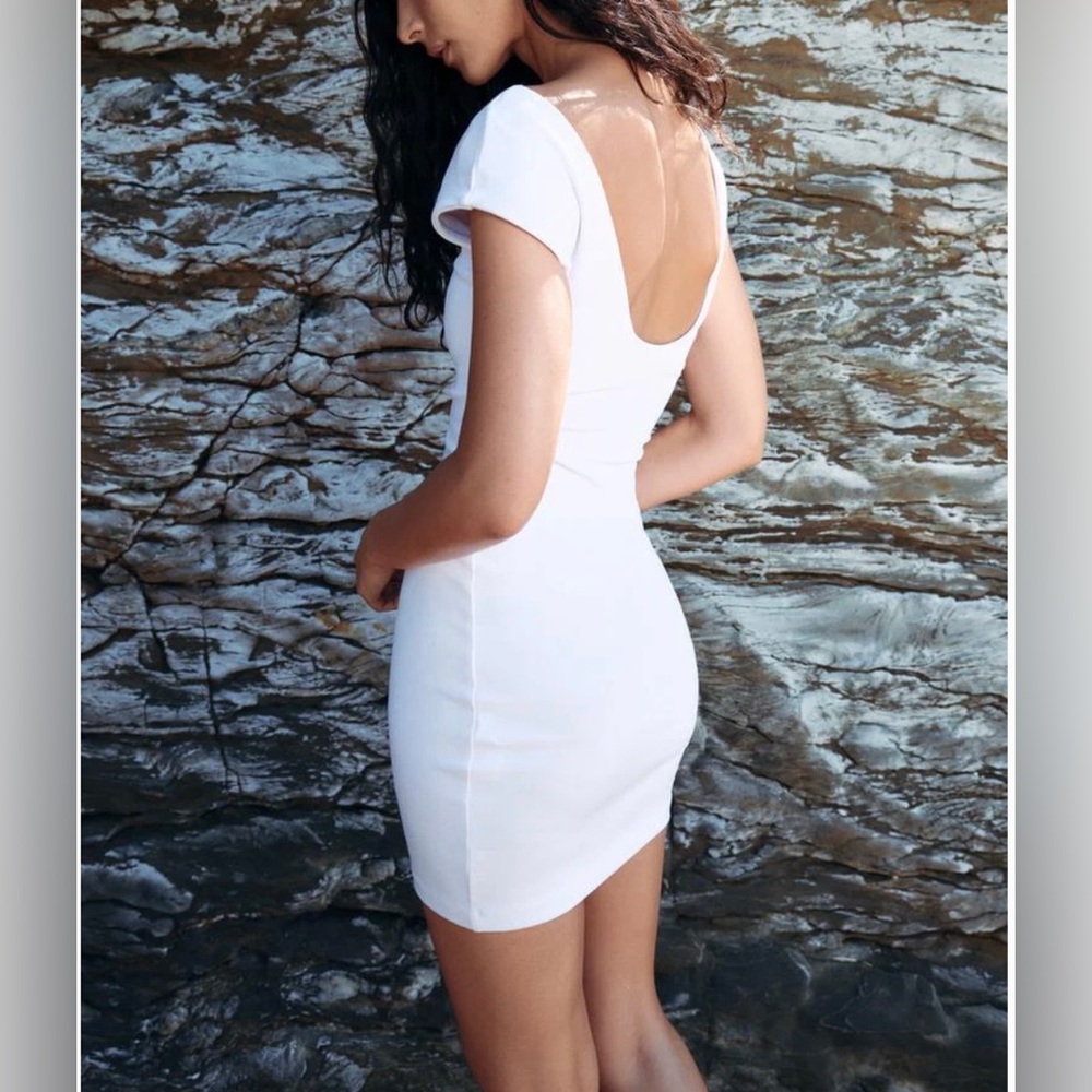 Zara white short dress with open back - Picture 3 of 8